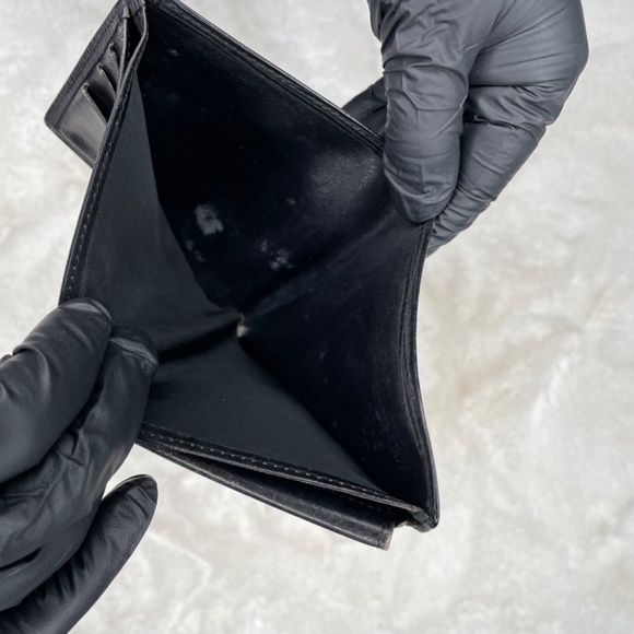 LOUIS VUITTON MENS WALLET - Picture 7 of 12